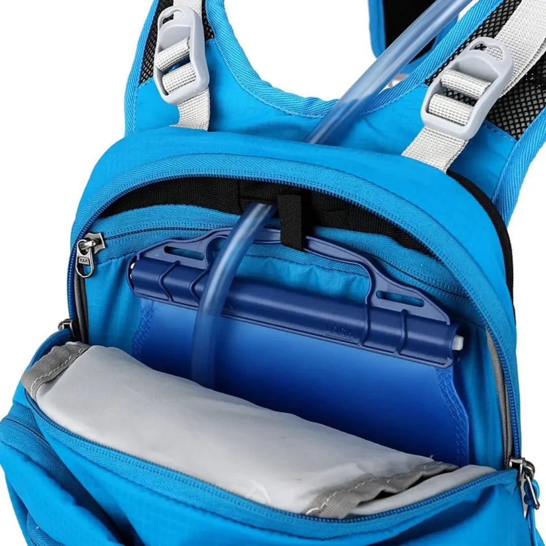 Blaue wasserdichte Outdoor-Rucksack 20L mit Trinksystem, ideal für Wandern und Camping.