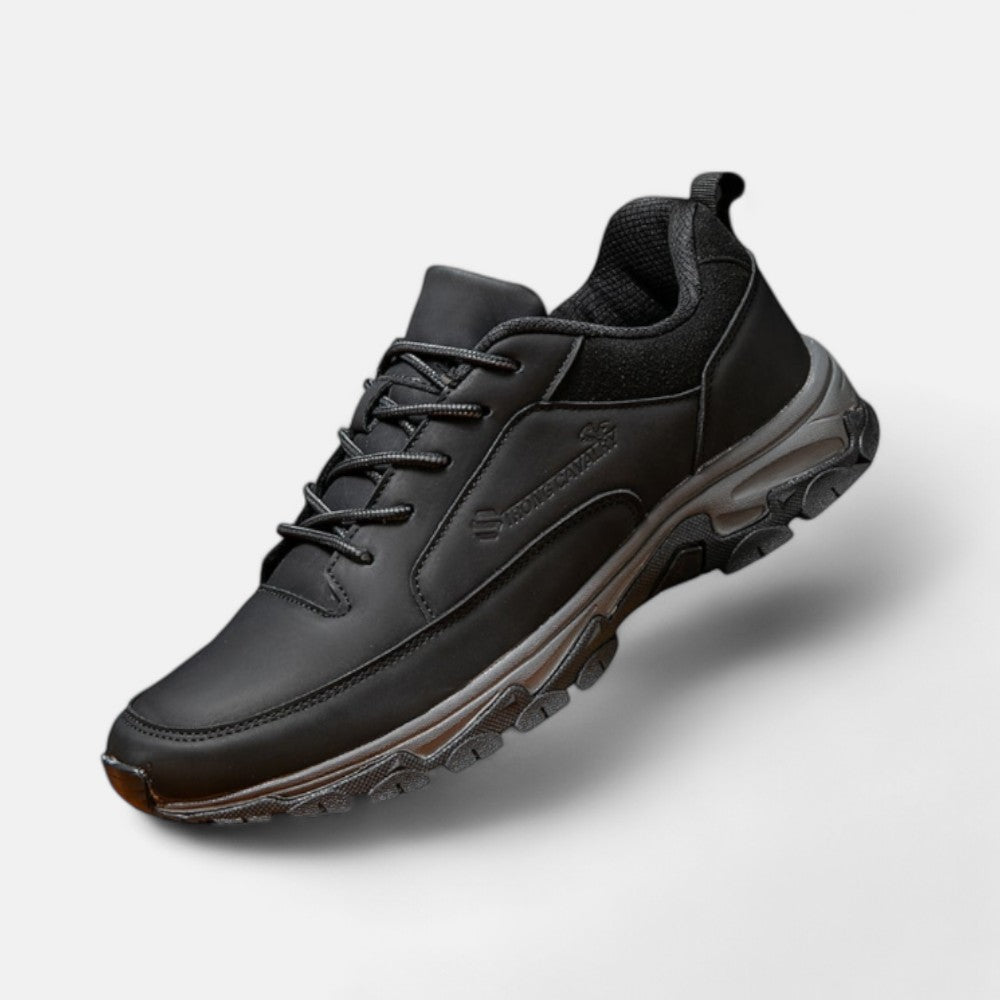 Schwarzer Herren-Sneaker, Leder, rutschfeste Sohle, sportlich, bequem, modisch