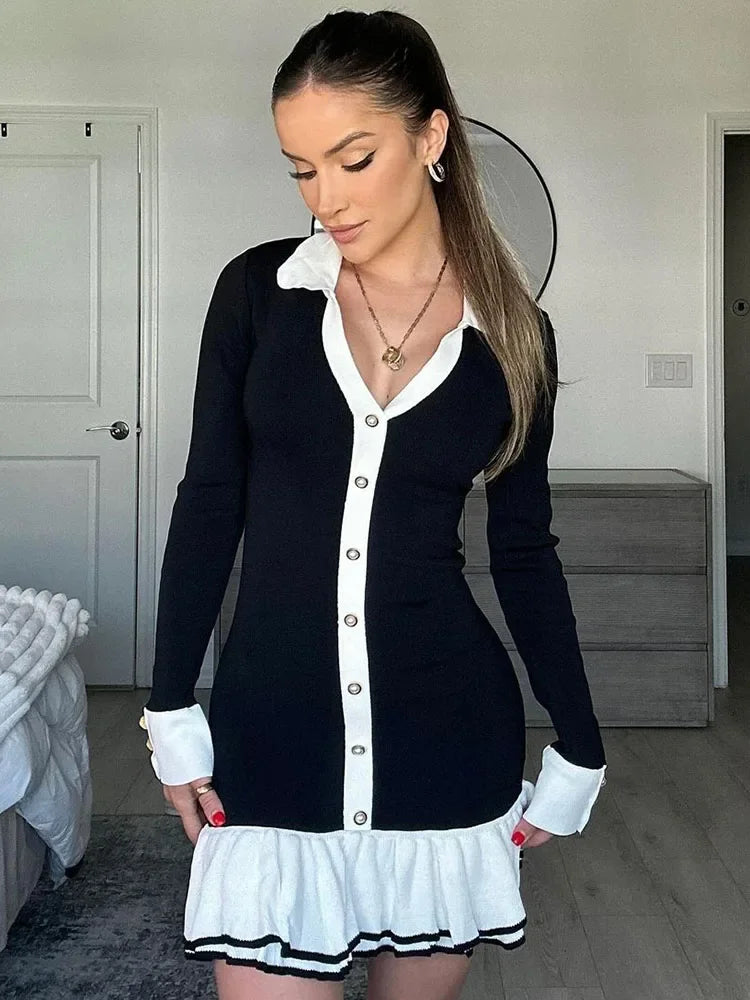 Tvarující minišaty se zářezem na zádech a bandážovým designem – Amira (edice Podzimní kouzlo)