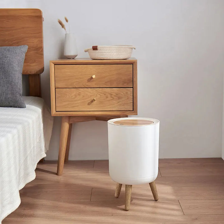 Dřevěný odpadkový koš na vysoké nožce s víkem na stisk – EcoBin