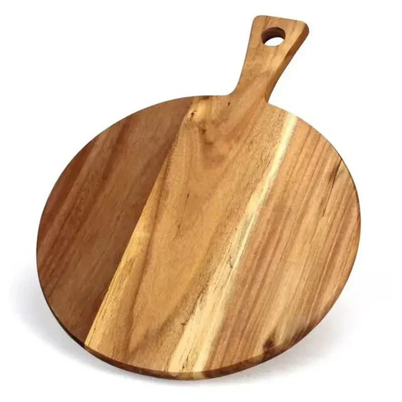 Rundes Schneidebrett aus Holz mit Griff, ideal für Küche, langlebig und stilvoll.