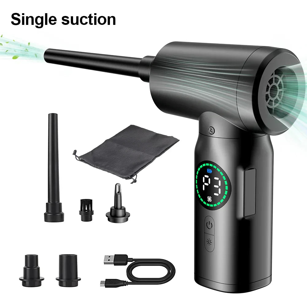 Schwarzer elektrischer Luftstaubgebläse mit Zubehör, USB-Kabel, Tragetasche, LED-Anzeige.