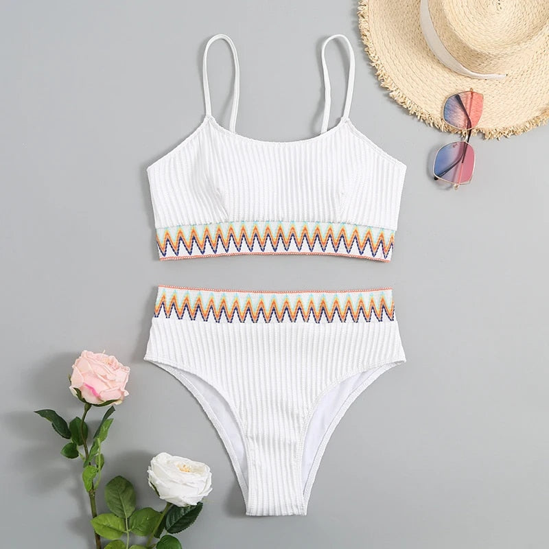 Bikiny s nastavitelnými ramínky a vysokým pasem – Malia
