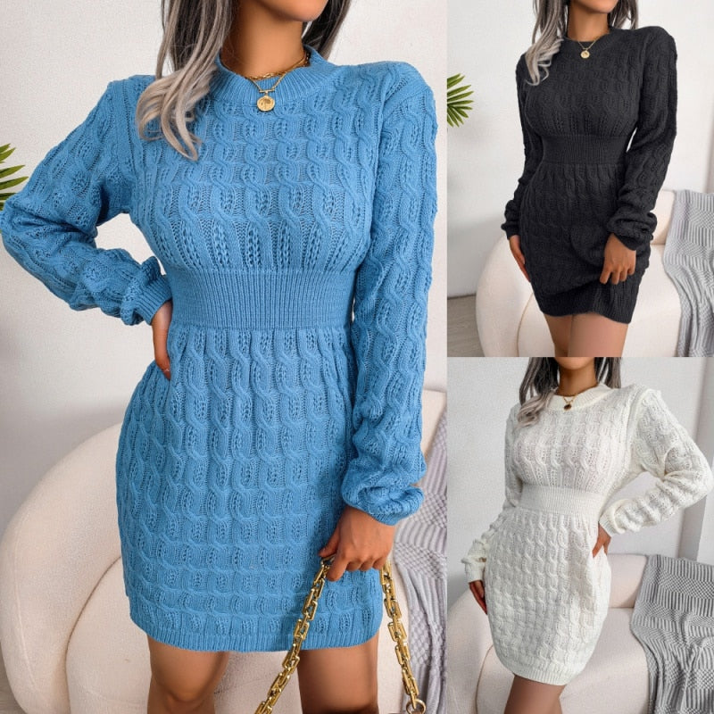 Damen Strickkleid, blau, schwarz, weiß, langärmelig, figurbetont, modisch, elegant.