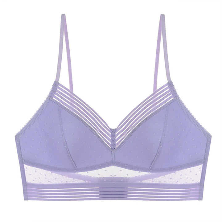 Lila Spitzen-BH, transparent, mit dünnen Trägern, Damenunterwäsche, modisch, bequem.