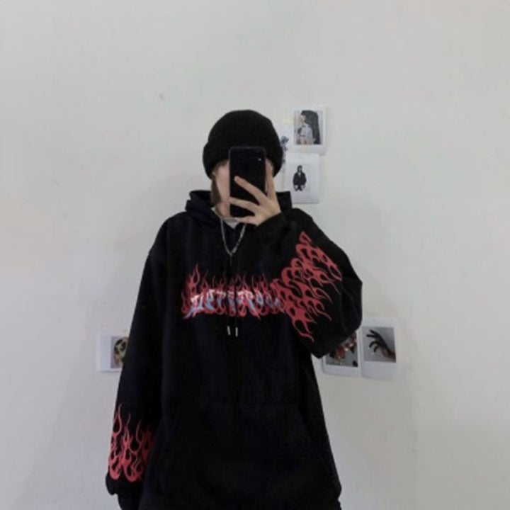 Schwarzer Hoodie mit roten Flammen, Unisex, Streetwear, Baumwolle, lässiger Stil, modisch.