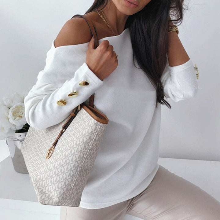 Frau mit weißem Pullover und beiger Designer-Handtasche, Mode, Damenbekleidung, Accessoires.