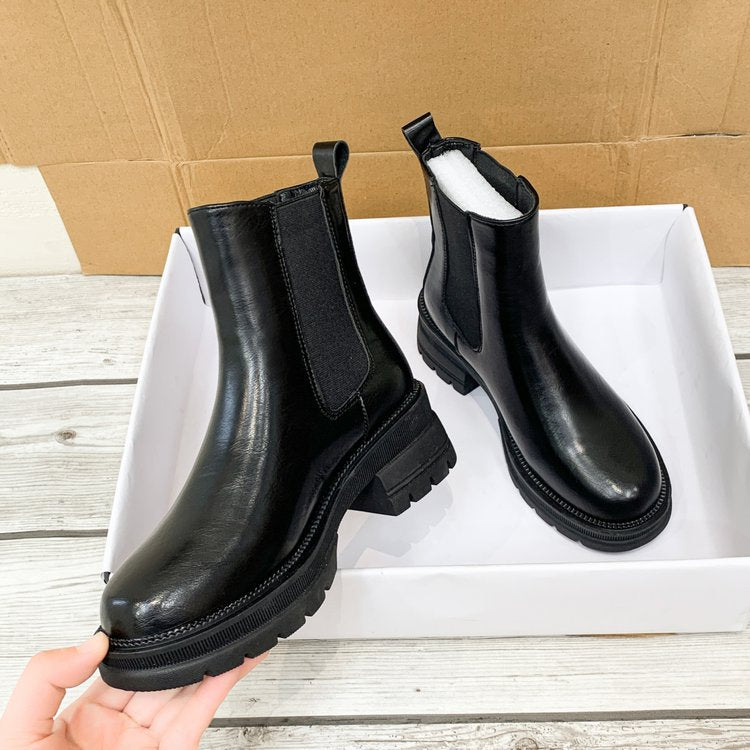 Schwarze Chelsea Boots aus Leder für Damen, rutschfeste Sohle, modisch, elegant, bequem.