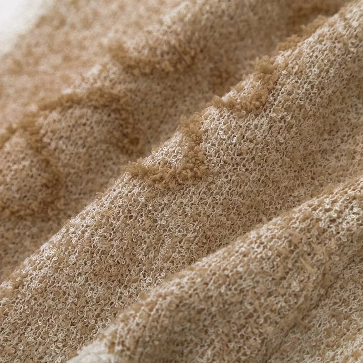 Béžový pletený dámský svetr s vintage jacquardovým vzorem – Mireille