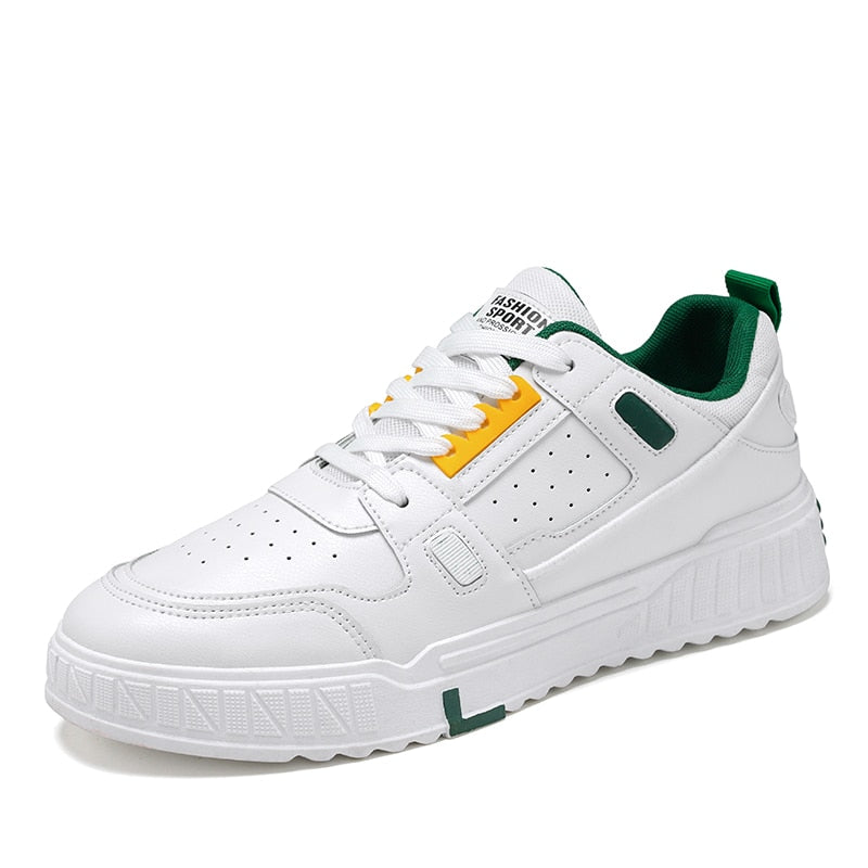 Weiße Sneaker mit grünen und gelben Akzenten, Herren, Leder, modisch, sportlich.