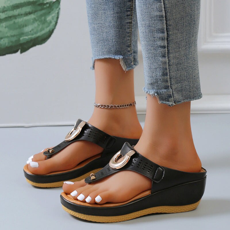 Damen Sandalen Keilabsatz, schwarz, Leder, Sommerschuhe, bequem, modisch, Fußkettchen.