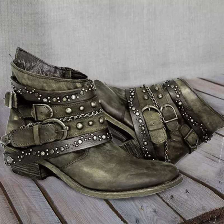 Damen Stiefeletten, braun, Leder, Nieten, Ketten, Schnallen, Vintage-Look, modisch, robust.