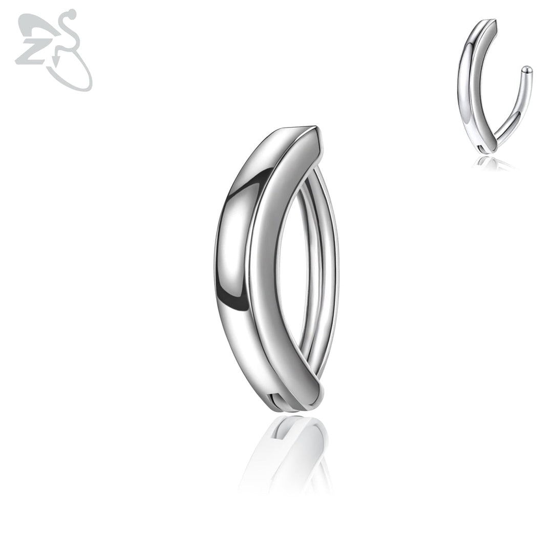 Silberner Nasenring aus Edelstahl, minimalistisches Design, glänzend, Piercingschmuck.