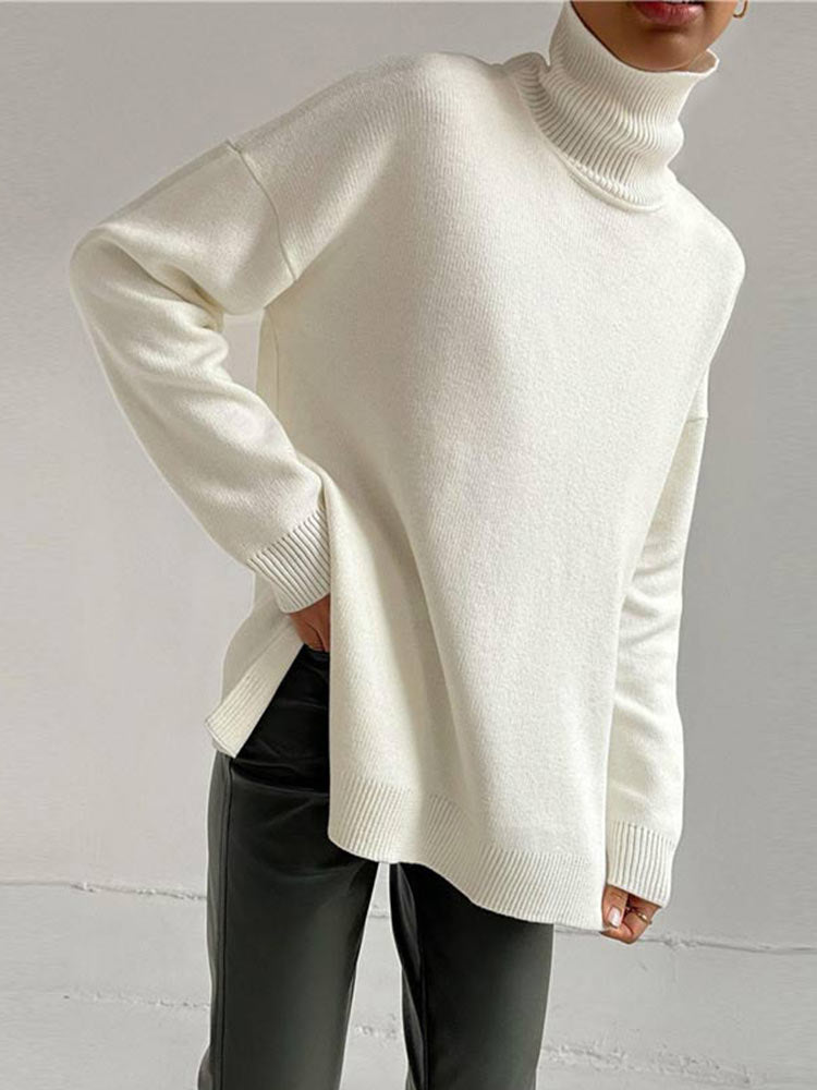 Weißer Rollkragenpullover Damen, Strick, Oversize, modisch, elegant, Herbstmode.