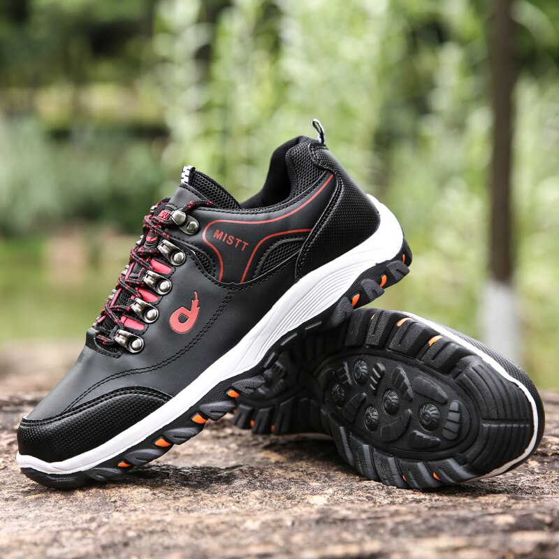 Schwarze Outdoor-Wanderschuhe, rutschfeste Sohle, atmungsaktiv, Herren, robustes Design.