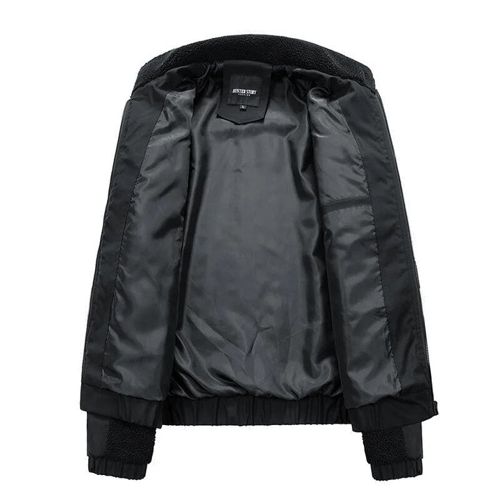 Schwarze Herrenjacke, gefüttert, Reißverschluss, Wintermode, warm, stilvoll, Polyester.