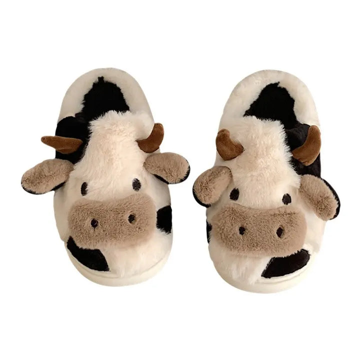 Plastové pantofle s krávím designem – PlushCow