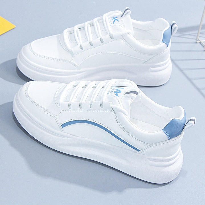 Weiße Sneaker mit blauen Akzenten, Damen, modisch, bequem, Freizeitschuhe, rutschfeste Sohle.