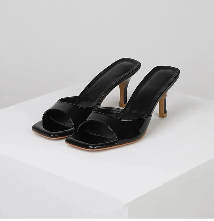 Otevřené dámské mules na nohou – Mirella