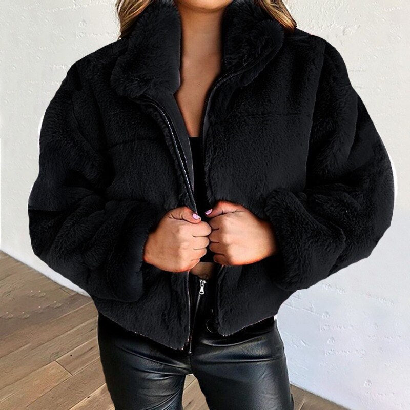 Damen schwarze Kunstpelzjacke, Reißverschluss, warm, modisch, Winterbekleidung, elegant.