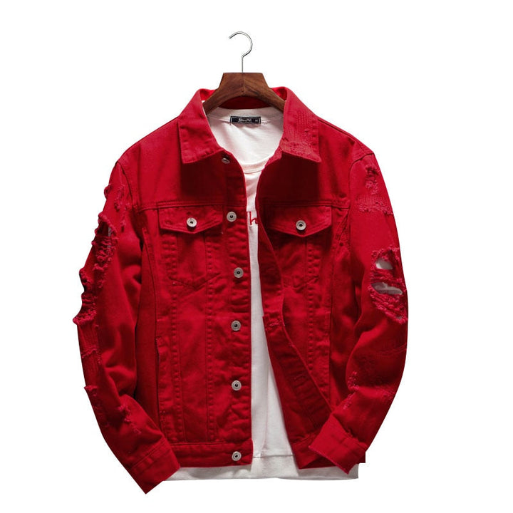 Rote Jeansjacke, zerrissen, Herrenmode, Denim, lässig, modisch, Streetwear, Knopfleiste