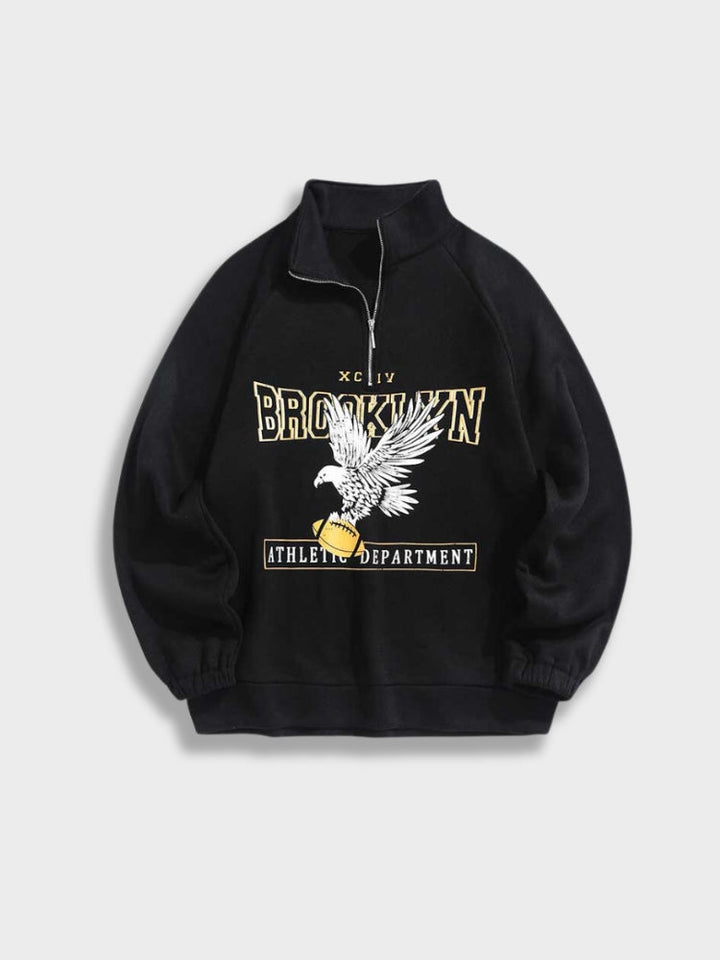 Schwarzes Sweatshirt mit Adler-Print, "Brooklyn Athletic Department" Design, Reißverschluss.