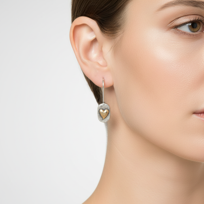 Silberfarbene Ohrhänger - HeartGlow 