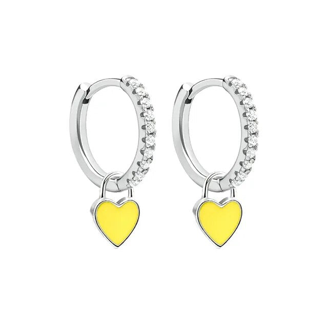 Silberne Creolen mit gelbem Herzanhänger, Zirkonia, modische Ohrringe, Schmuck für Damen.