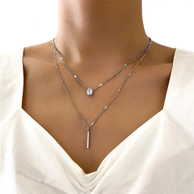 Damen Halskette Set, Silber, Kristallanhänger, geometrisch, modisch, Vintage-Stil.