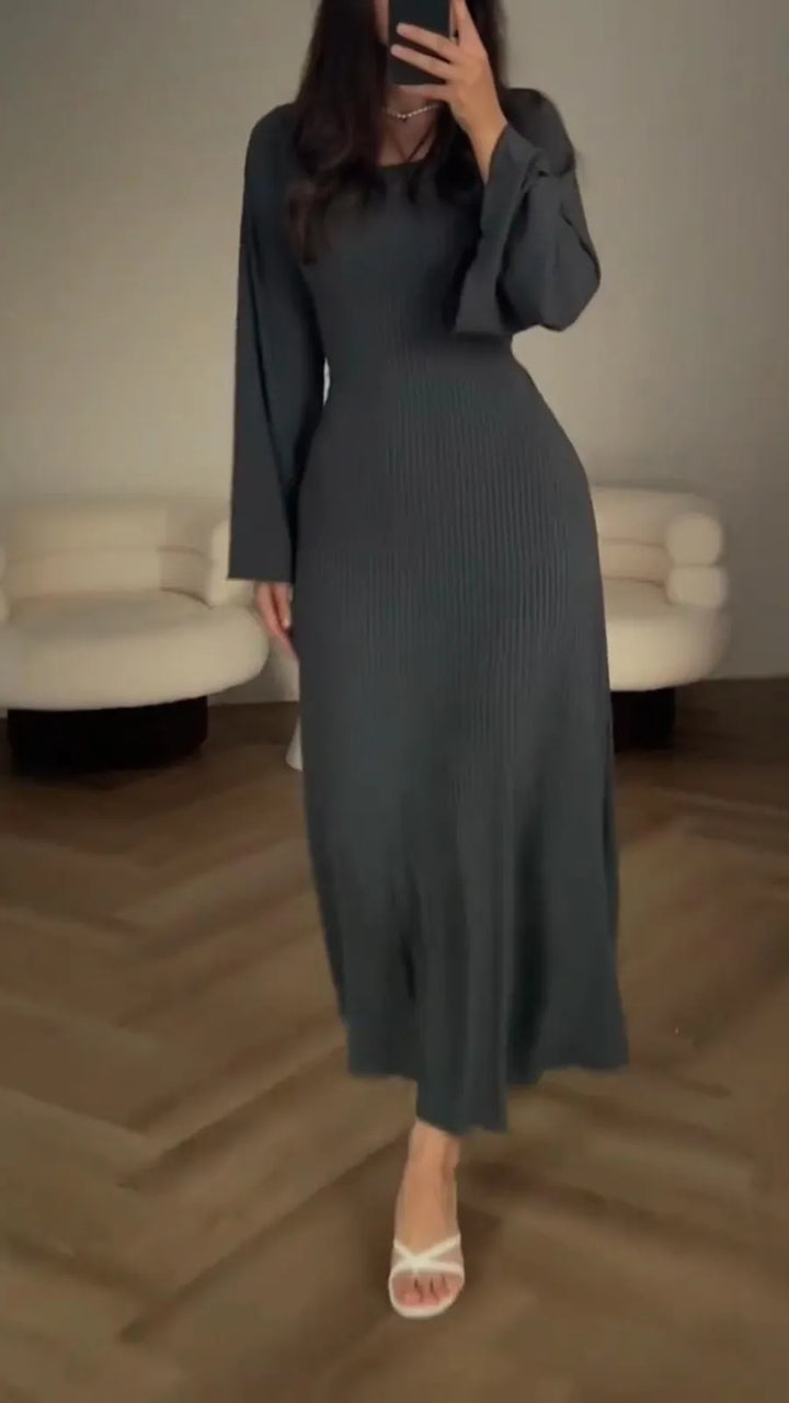 Elegantní bodyconové maxišaty se šněrováním – Podzim ve Valencii