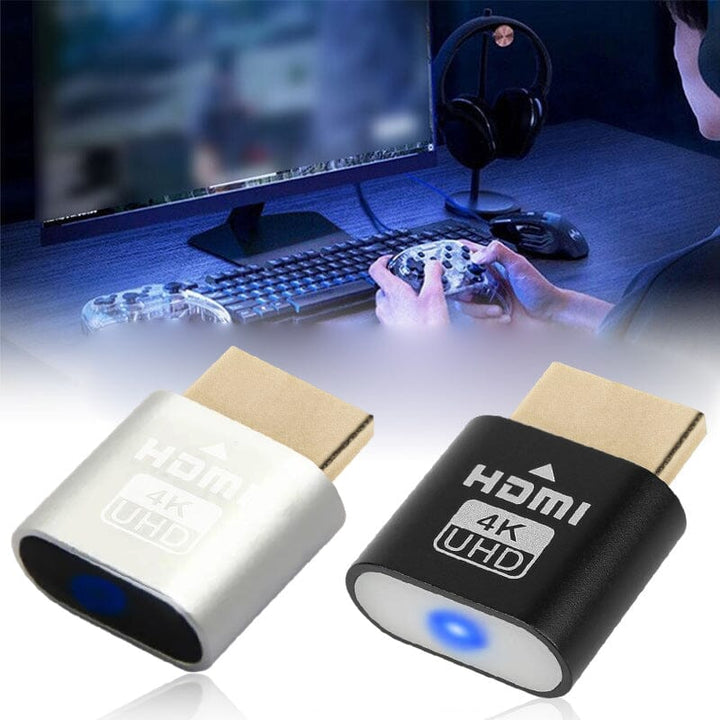 Stříbrný a černý HDMI adaptér vedle sebe, nahoře hráč s ovladačem u herního počítače a sluchátek. 10