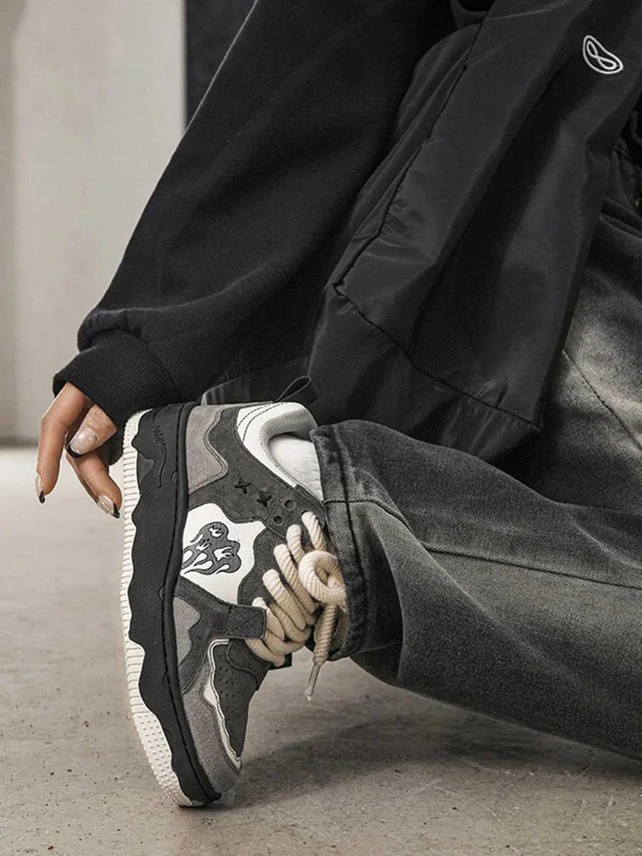 Graue Vintage-Skate-Schuhe, lässig, Unisex, Leder, Retro-Design, ideal für Streetwear.