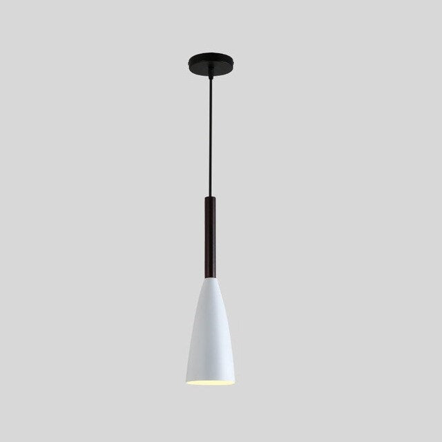 Weiße Pendelleuchte, modernes Design, Metall, minimalistisch, Innenbeleuchtung, Wohnzimmerlampe.