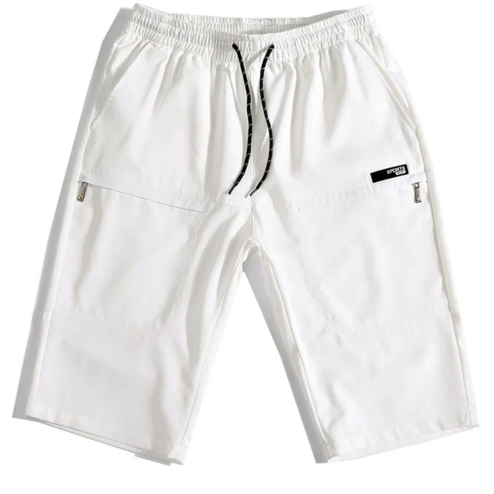 Weiße Herren-Shorts mit Kordelzug, Reißverschlusstaschen, sportlich, bequem, Sommermode.