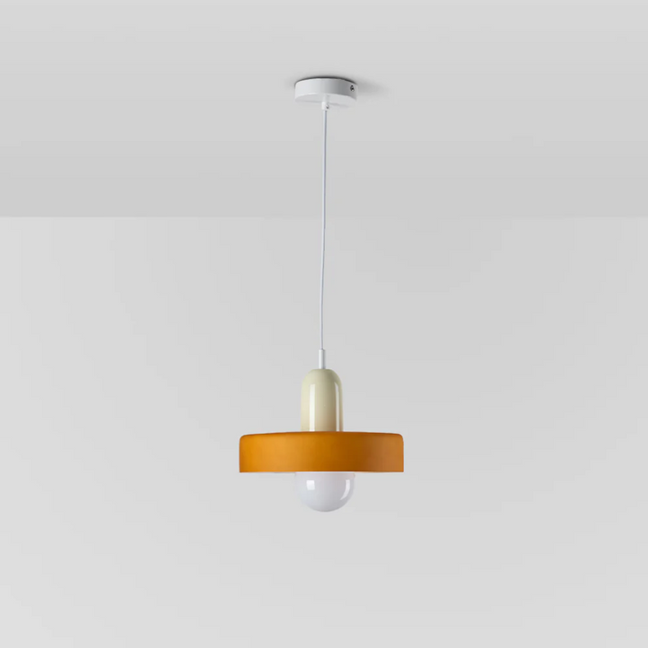 Moderne orange-weiße Pendelleuchte, minimalistisch, Deckenleuchte für Wohnzimmer.