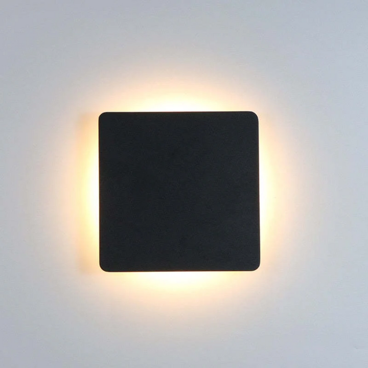 Schwarze quadratische LED-Wandleuchte, modernes Design, indirekte Beleuchtung, energiesparend.