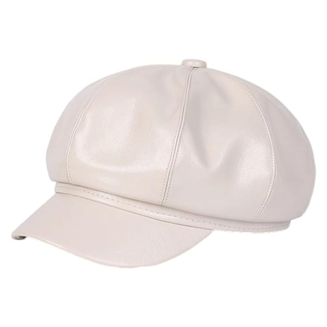 Beige Schiebermütze aus Lederimitat, modisches Accessoire für Damen und Herren.