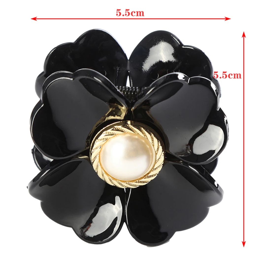 Schwarze Haarspange Blume mit Perle, 5,5 cm, modisches Accessoire, elegantes Design