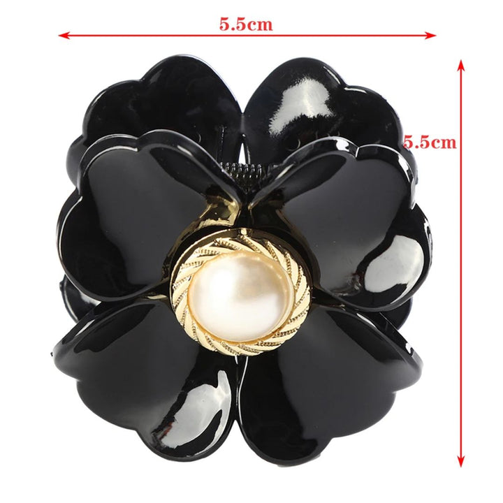 Schwarze Haarspange Blume mit Perle, 5,5 cm, modisches Accessoire, elegantes Design
