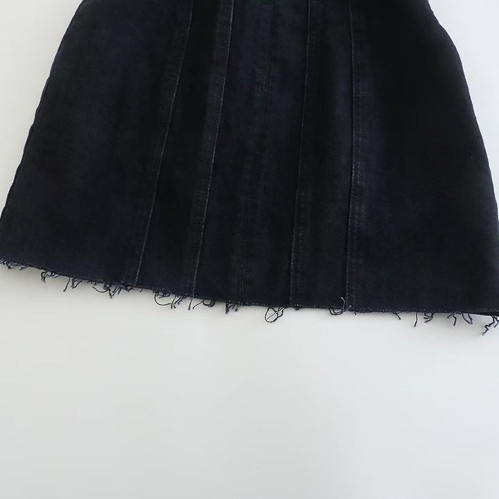 Schwarzer Jeansrock mit ausgefranstem Saum, Damenmode, lässiger Stil, Baumwolle.
