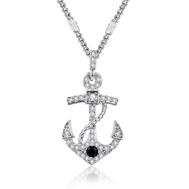 Silberne Anker-Halskette mit Zirkonia-Steinen, maritimes Schmuckdesign, elegantes Accessoire.