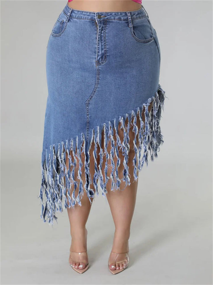 Damen-Jeansrock mit asymmetrischem Saum und Fransen, blau, modisch, Plus-Size, Freizeitmode.