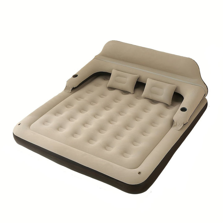 Beige aufblasbares Luftbett mit Kopfstütze und Kissen, Doppelbett, Camping, bequem, langlebig.