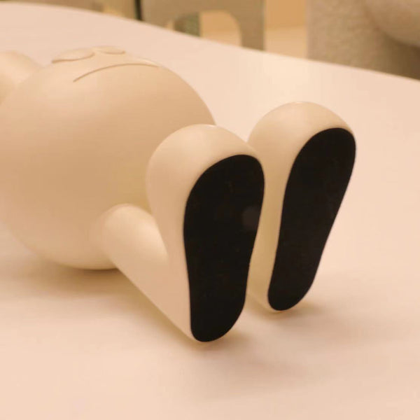 Hravá stolní lampa s skleněnou koulí - Glombra