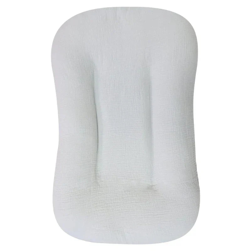 Orthopädisches Nackenstützkissen, weiß, ergonomisch, Memory-Schaum, Schlafkomfort.