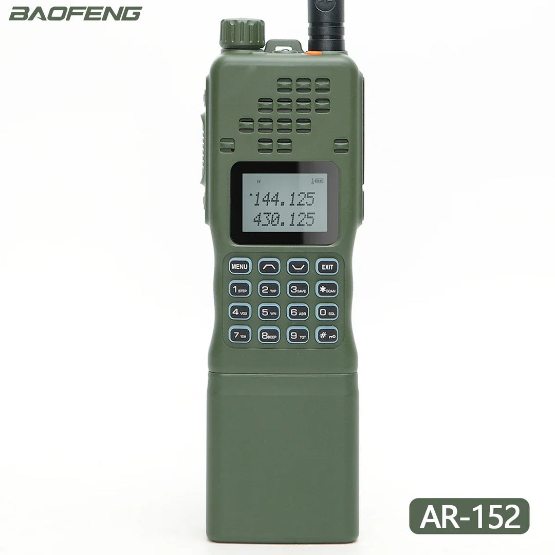 Baofeng AR-152 Funkgerät, olivgrün, tragbar, robust, mit Display und Tastenfeld, Outdoor-Kommunikation.