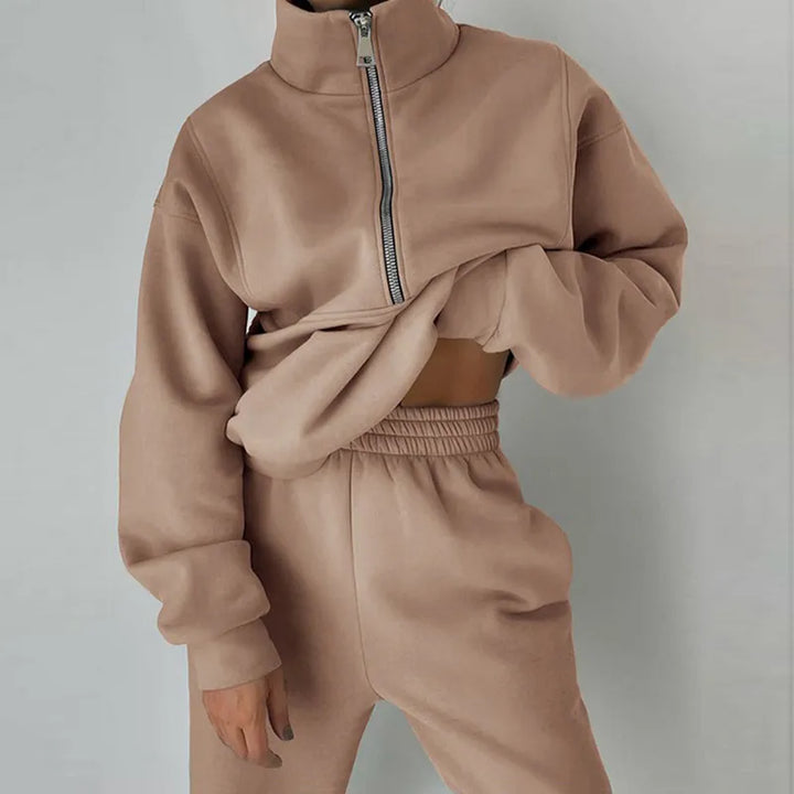 Beige Damen-Sweatshirt mit Reißverschluss, lässig, bequem, modisch, Herbstmode.