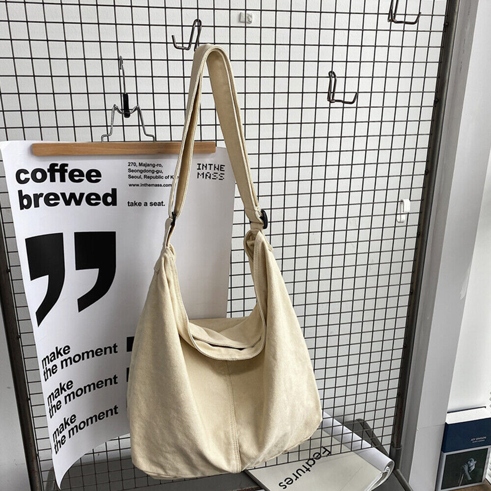 Beige Canvas Schultertasche, lässig, geräumig, modisch, für Damen, ideal für Alltag und Reisen.