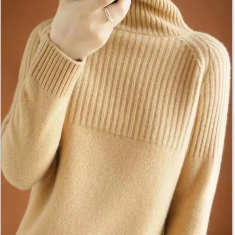 Beiger Rollkragenpullover Damen, Strick, warm, elegant, Herbstmode, weiches Material.