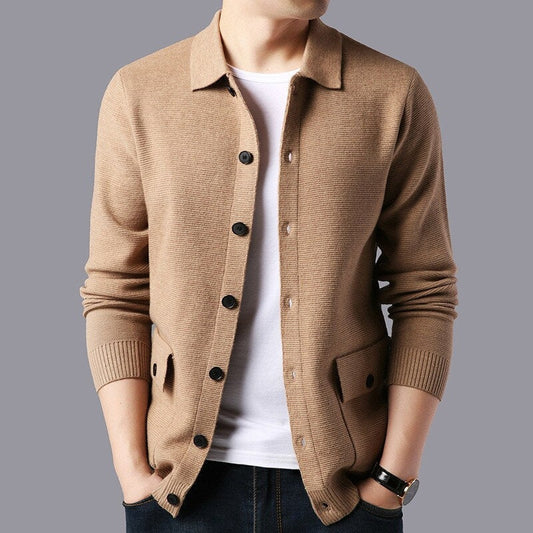 Beiger Herren-Cardigan aus Wolle, Knopfleiste, lange Ärmel, modisch, elegant, Freizeitkleidung.
